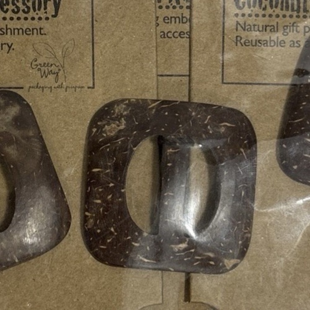 VTG Nashville Wraps 1.5" Sq Coconut Shell Sliders Bulk 6-Pack Gift Wrap Decor - Picture 2 of 7